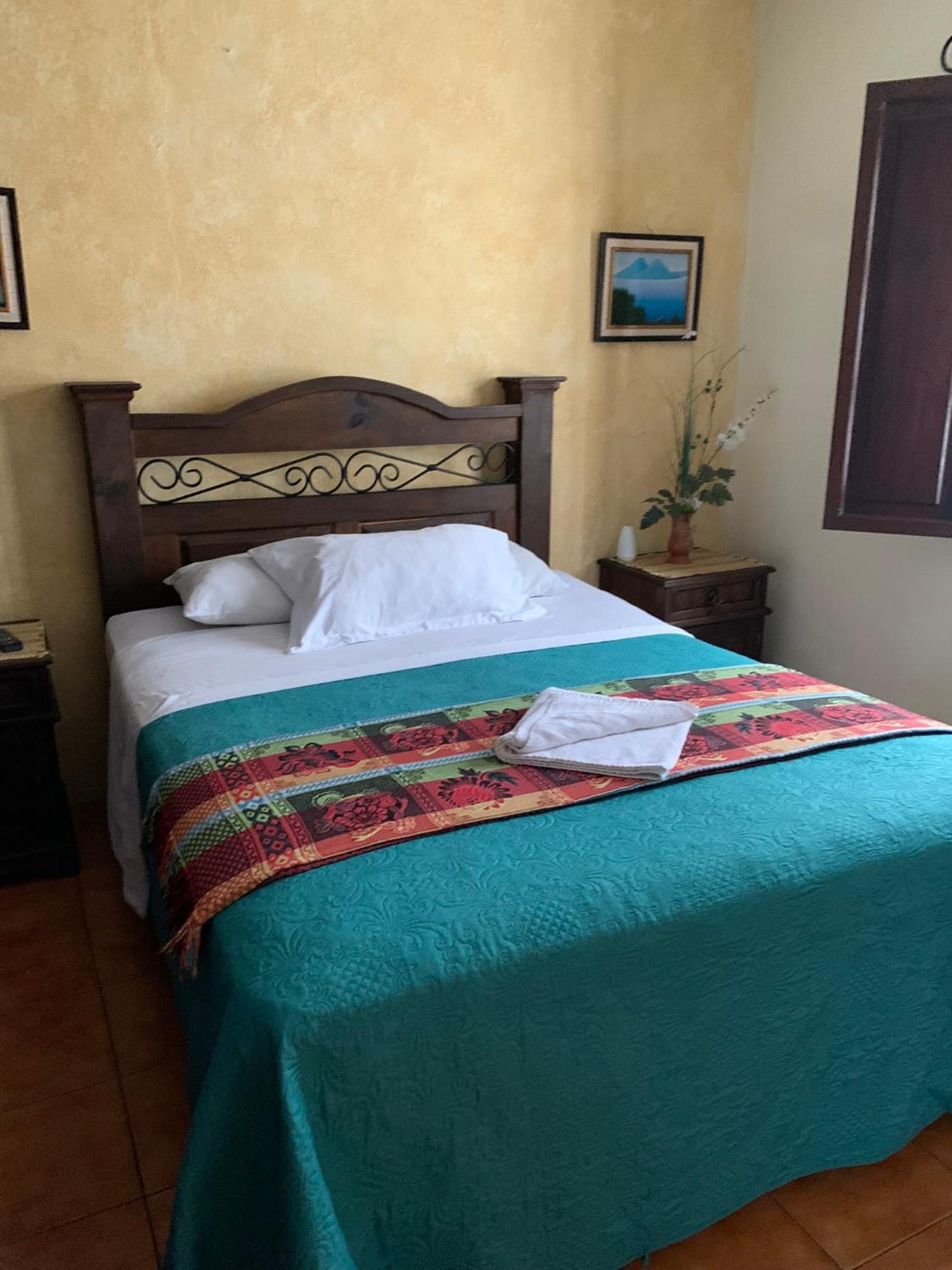 Hotel T Kon T Antigua Ngoại thất bức ảnh